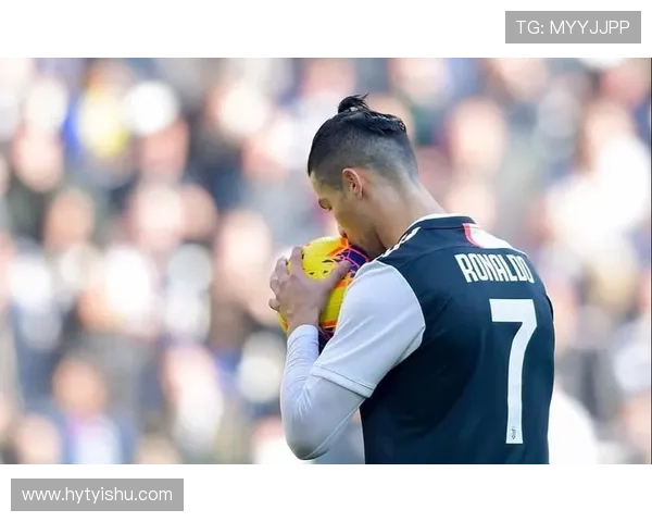 足球明星们的国外丸子头造型大比拼时尚与运动的完美结合